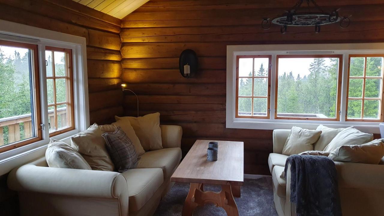 Cozy Log At Beautiful Nystolsfjellet Feriehus